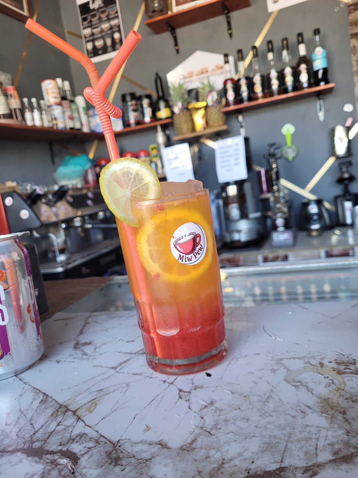 Cocktail de fruits étagé sans alcool Miw Pew Café El Jadida